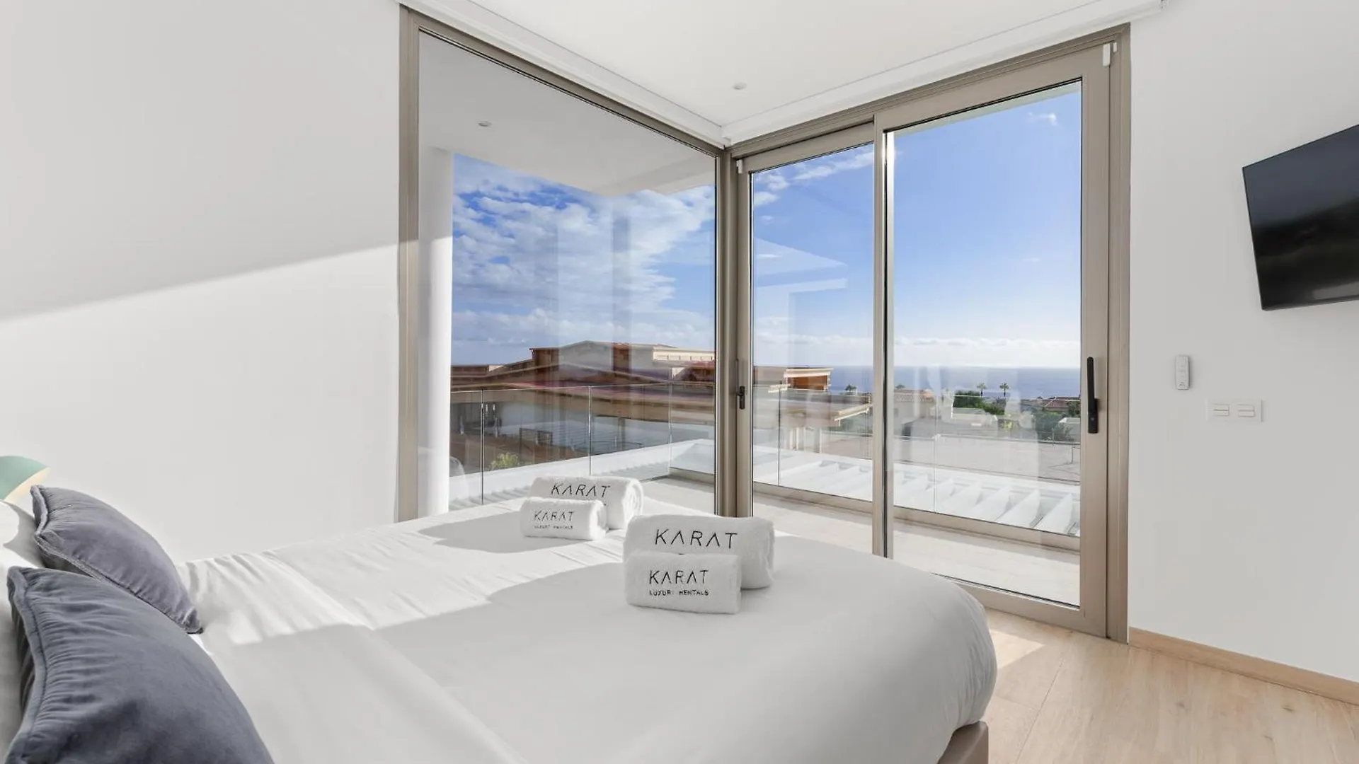 Karat Royal White Villa Costa Adeje  0*, Costa Adeje (Tenerife) Spain